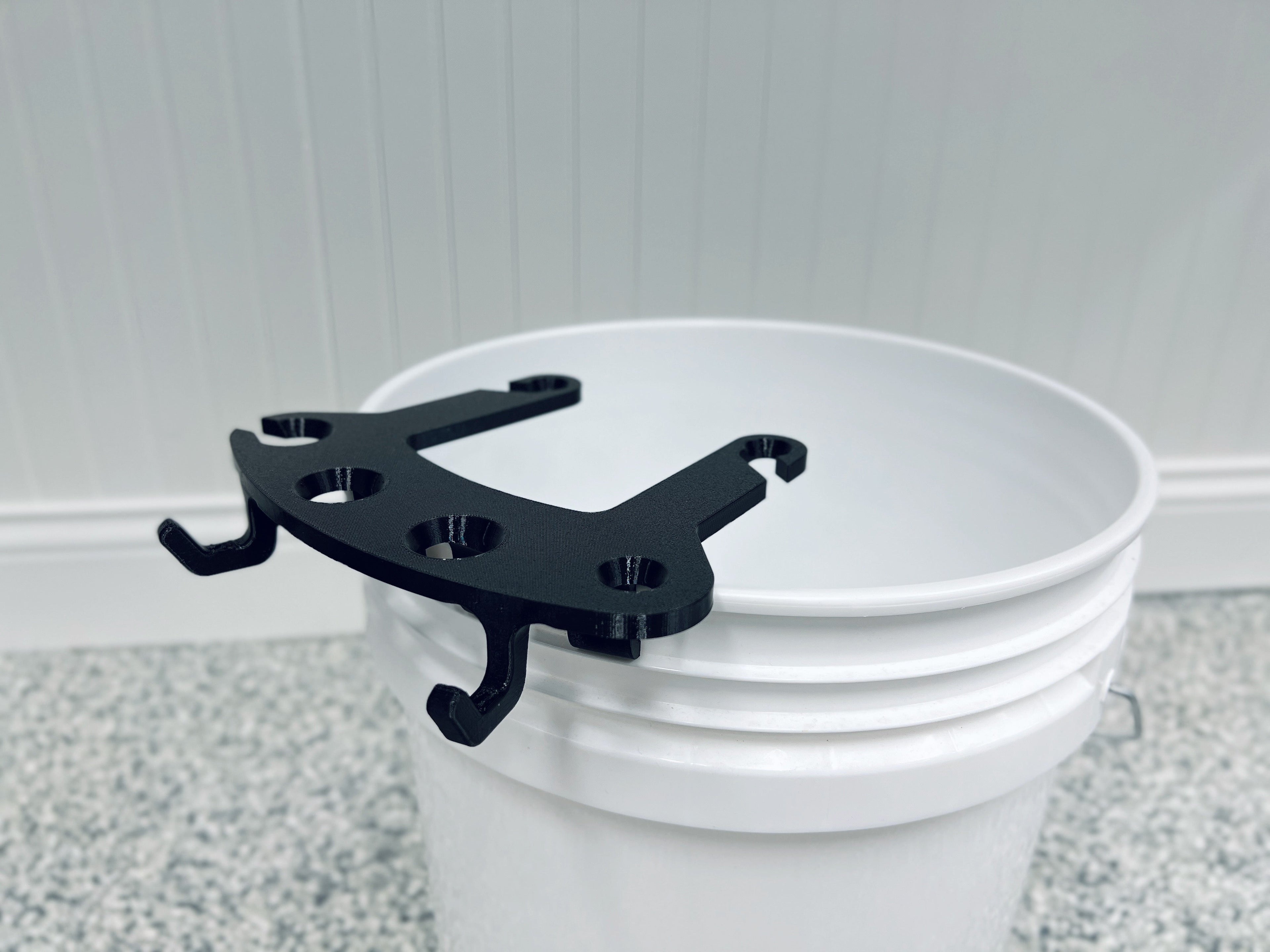 BucketCaddy - Wheel, Tire, & Detailing Brush Organizer for 5-gallon and 6-gallon Car Wash Buckets